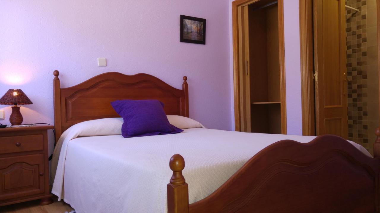 Hostal El Peregrino La Portela de Valcarce Exterior foto
